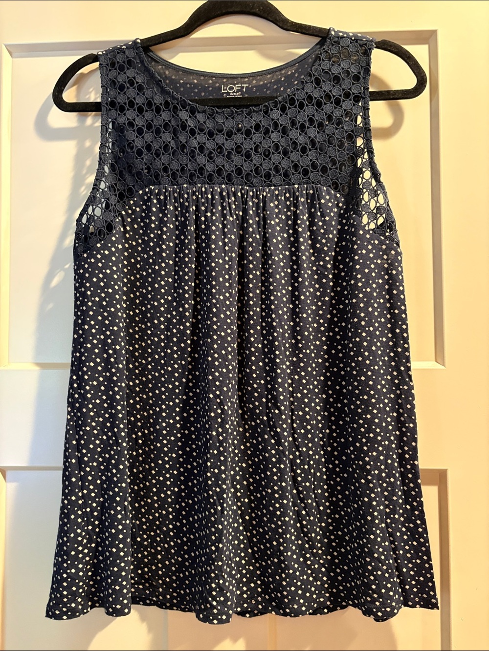 LOFT Navy Eyelet Yoke Geometric Print Sleeveless Top - Medium